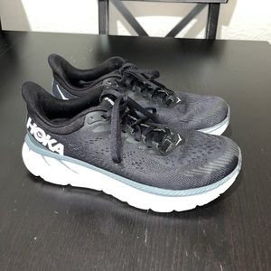 Hoka One One Clifton 7 Athletic Running Shoe Womens Size 8.5 Black White